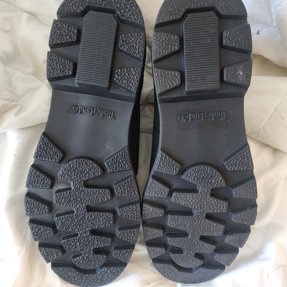 Shoes - Picture 3 of 3